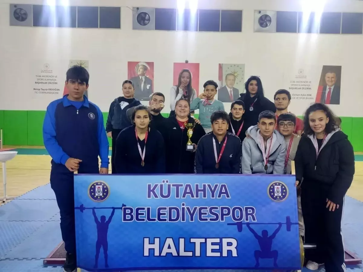 Kütahya Belediyespor, Ege Kupası’nda Şampiyon!