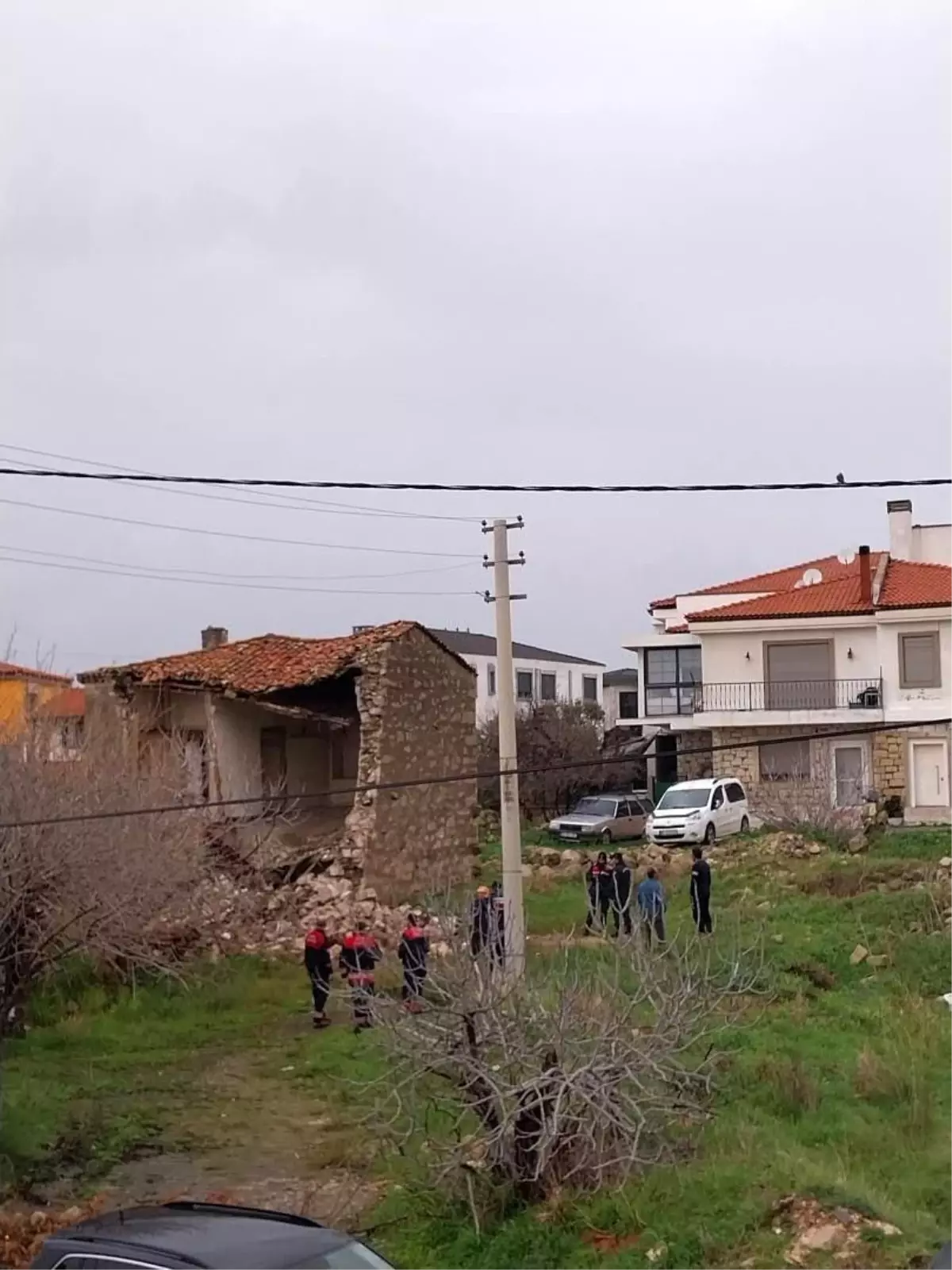 Çeşme’de Şiddetli Yağış ve Fırtına Hayat Durma Noktasında