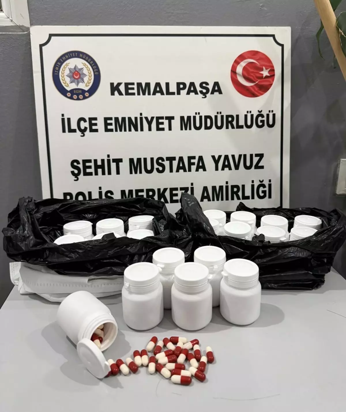 Kemalpaşa’da 1085 Sentetik Hap Ele Geçirildi!