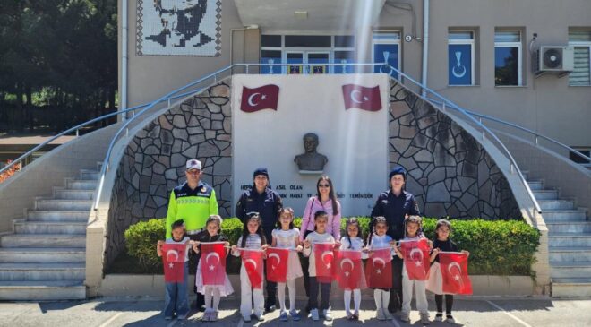 Minik Öğrenciler Jandarma ile Güvenliği Öğrendi!