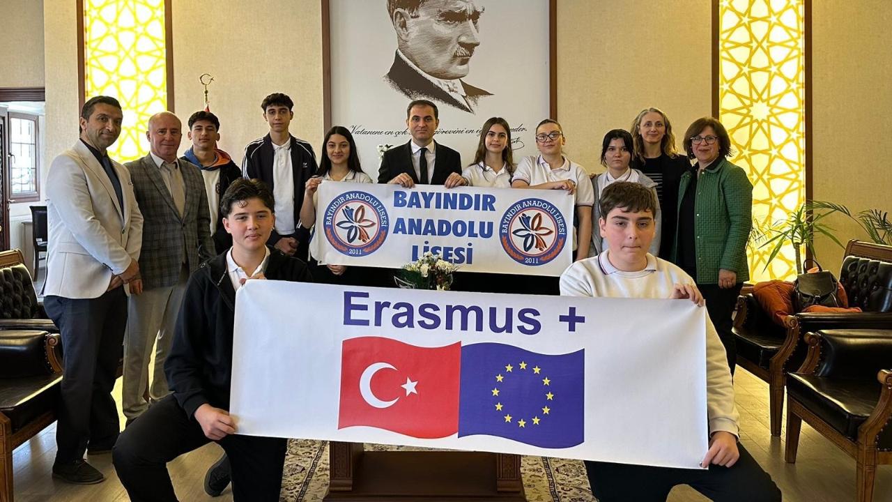 Kaymakam Mete’den Erasmus Öğrencilerine Destek
