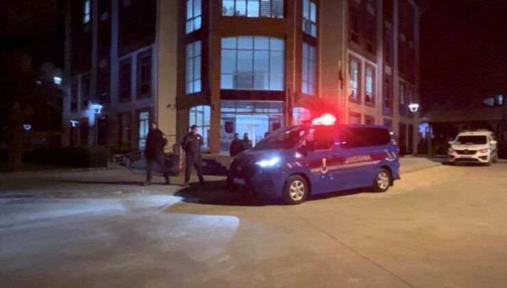 İzmir’de Polislere Mukavemet, 4 Şahıs Tutuklandı