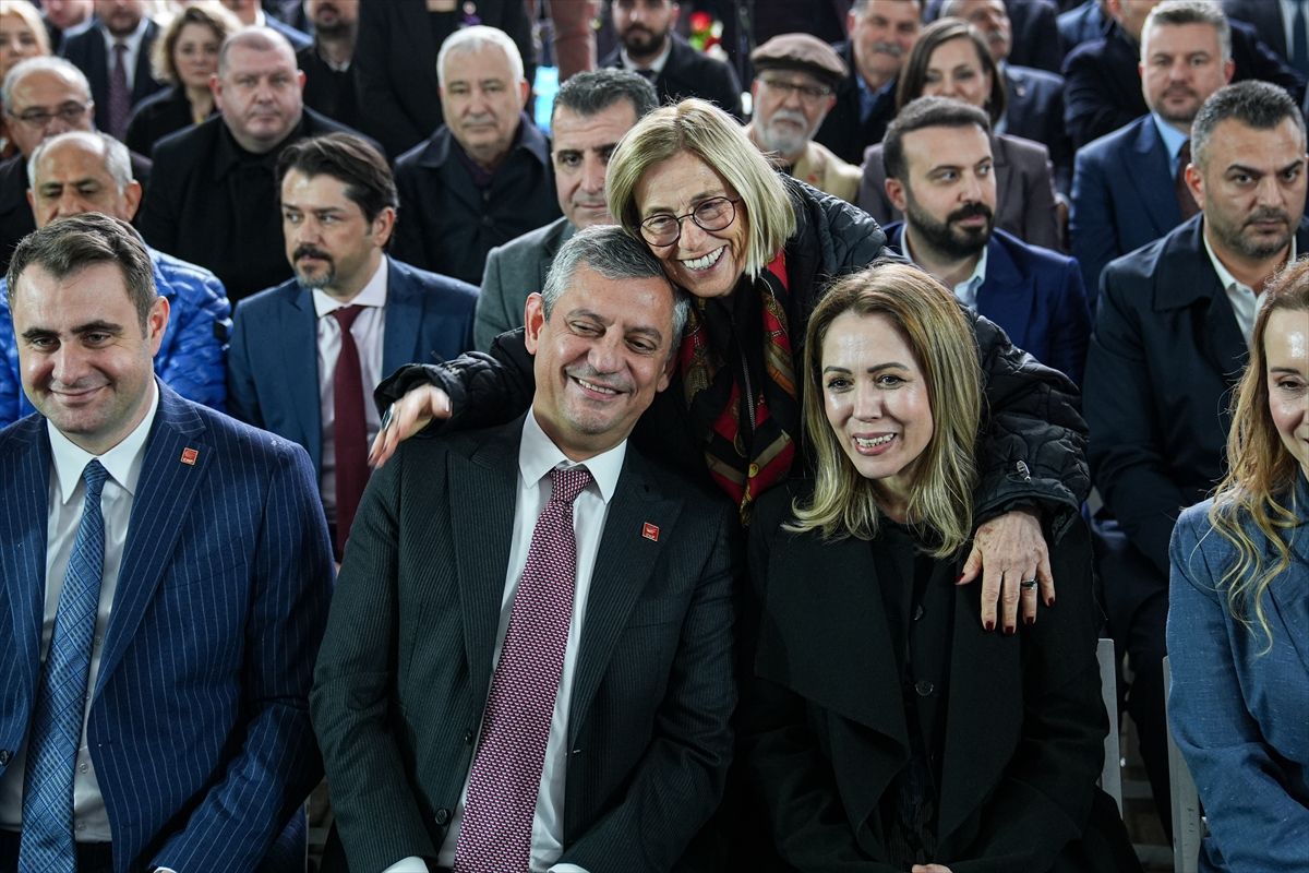 Özgür Özel: İmamoğlu Davasında Tahliyeler Devam Edecek