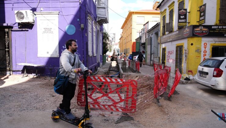 Alsancak’taki Altyapı Çalışmaları Esnafı Zorluyor