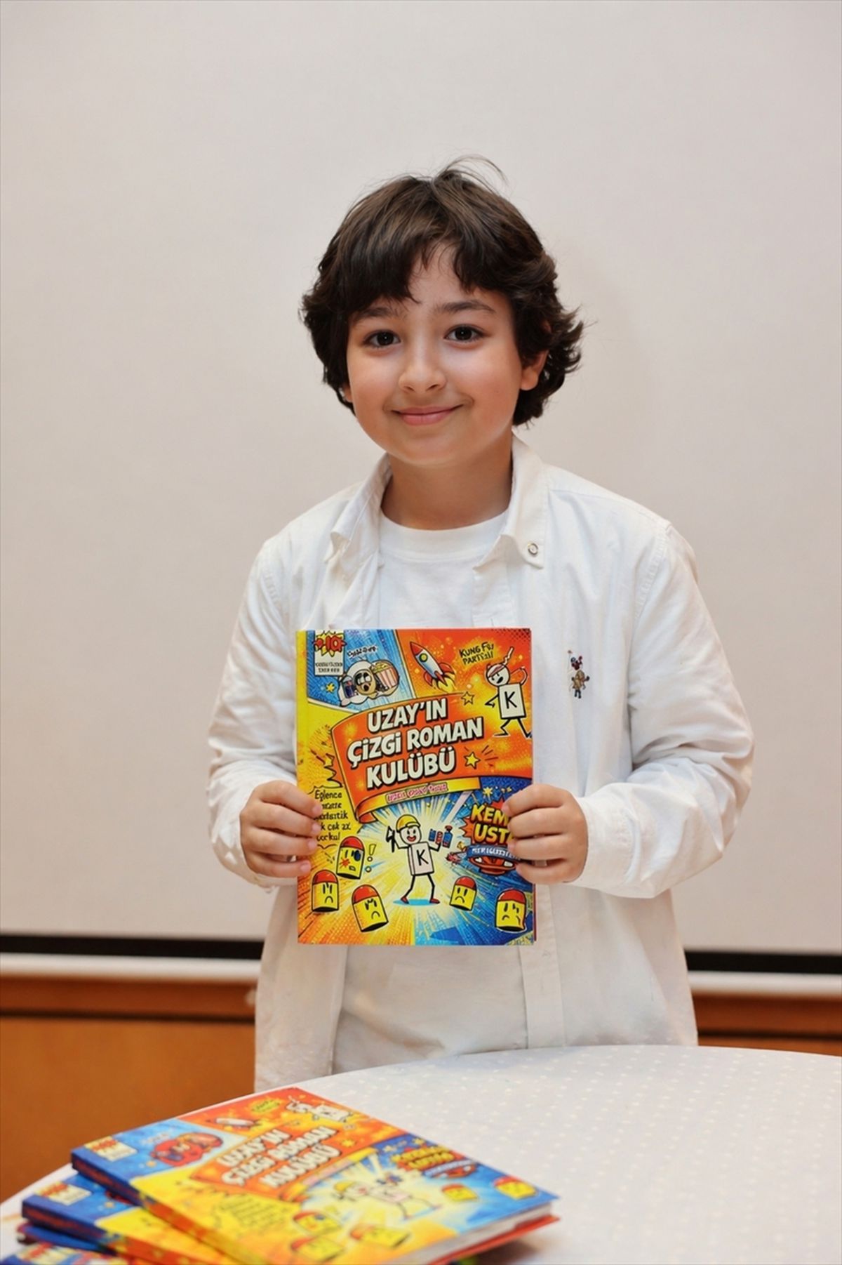 9 Yaşındaki Uzay Kaan, Kitabını Tanıttı!