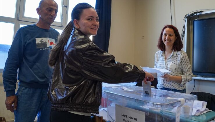 İzmir’de Çifte Vatandaşlar Yoğun İlgi Gösterdi!