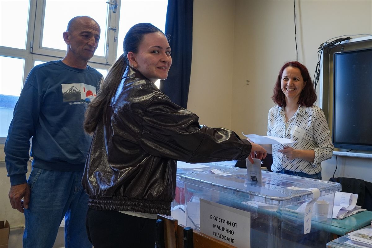 İzmir’de Çifte Vatandaşlar Yoğun İlgi Gösterdi!