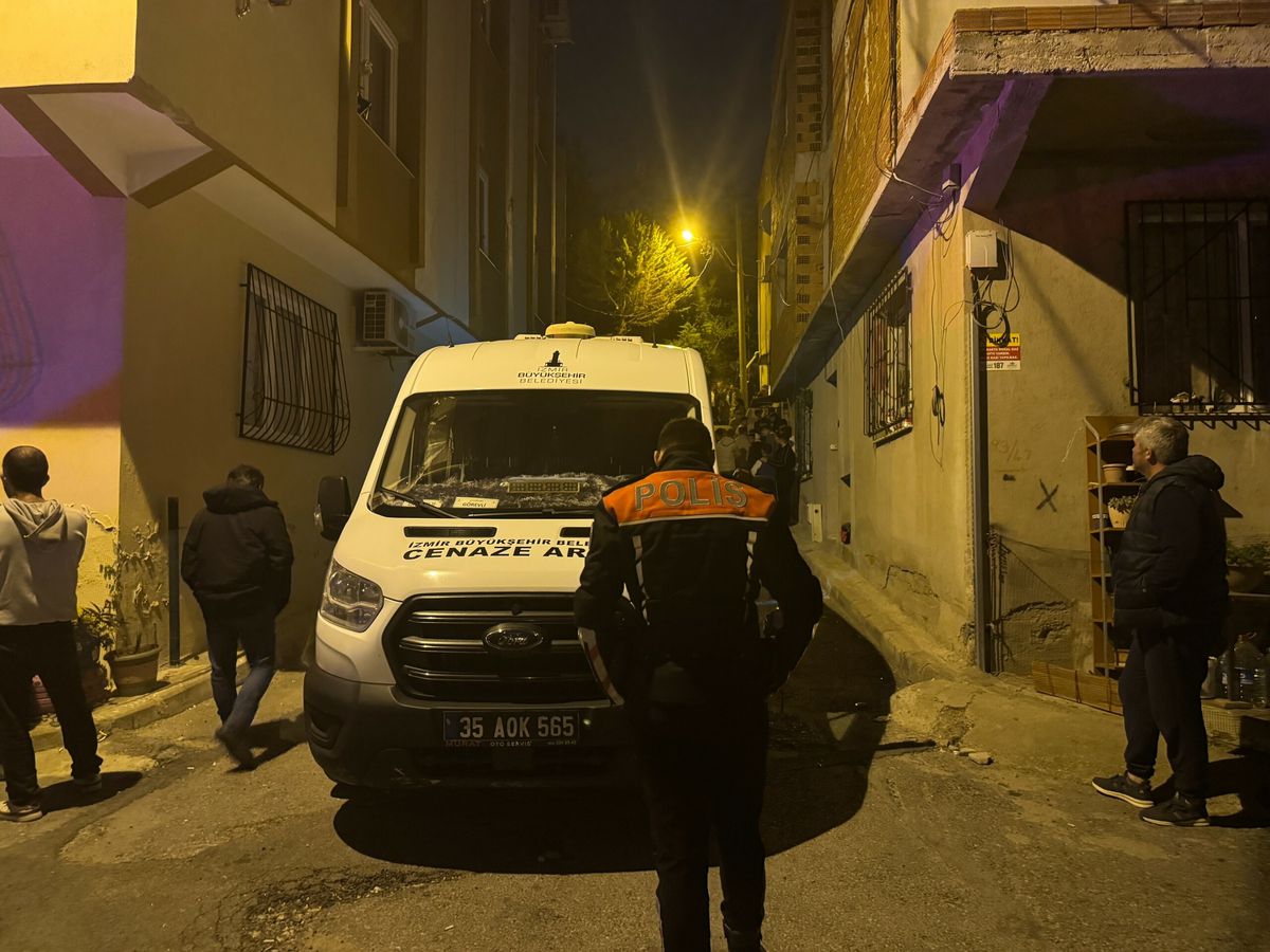 İzmir’de Eşinden Gelen Kurşunla Canına Kıydı