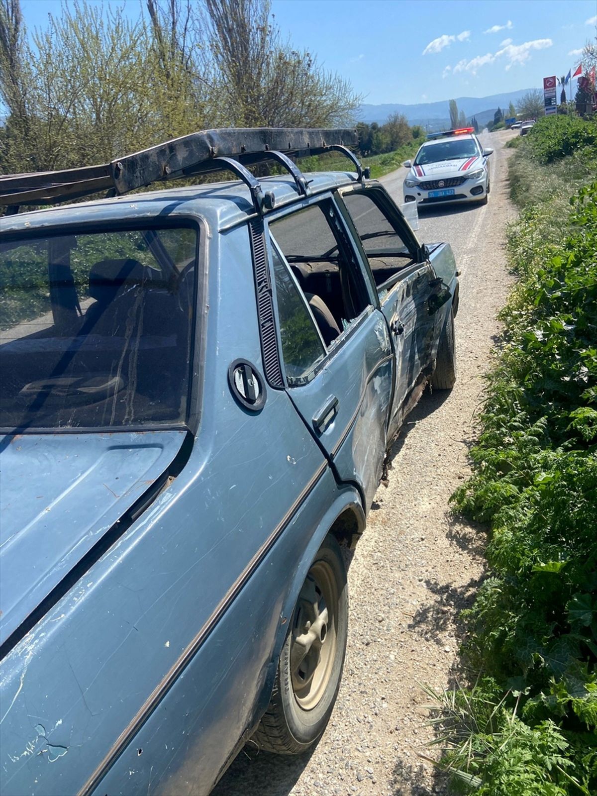 İzmir’de Trafik Kazası: İki Kişi Yaralandı