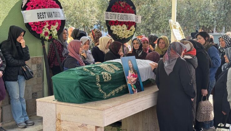 İzmir’de Genç Doktor Trajik Kaza Sonrası Veda!