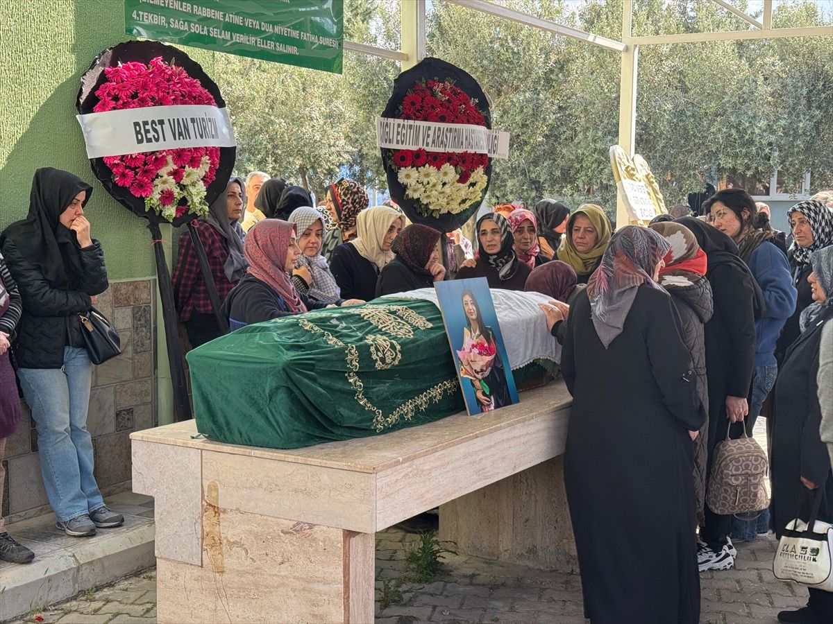 İzmir’de Genç Doktor Trajik Kaza Sonrası Veda!