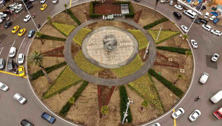 9 Eylül Meydanı’na Yeşil Dokunuş: Yenilendi!