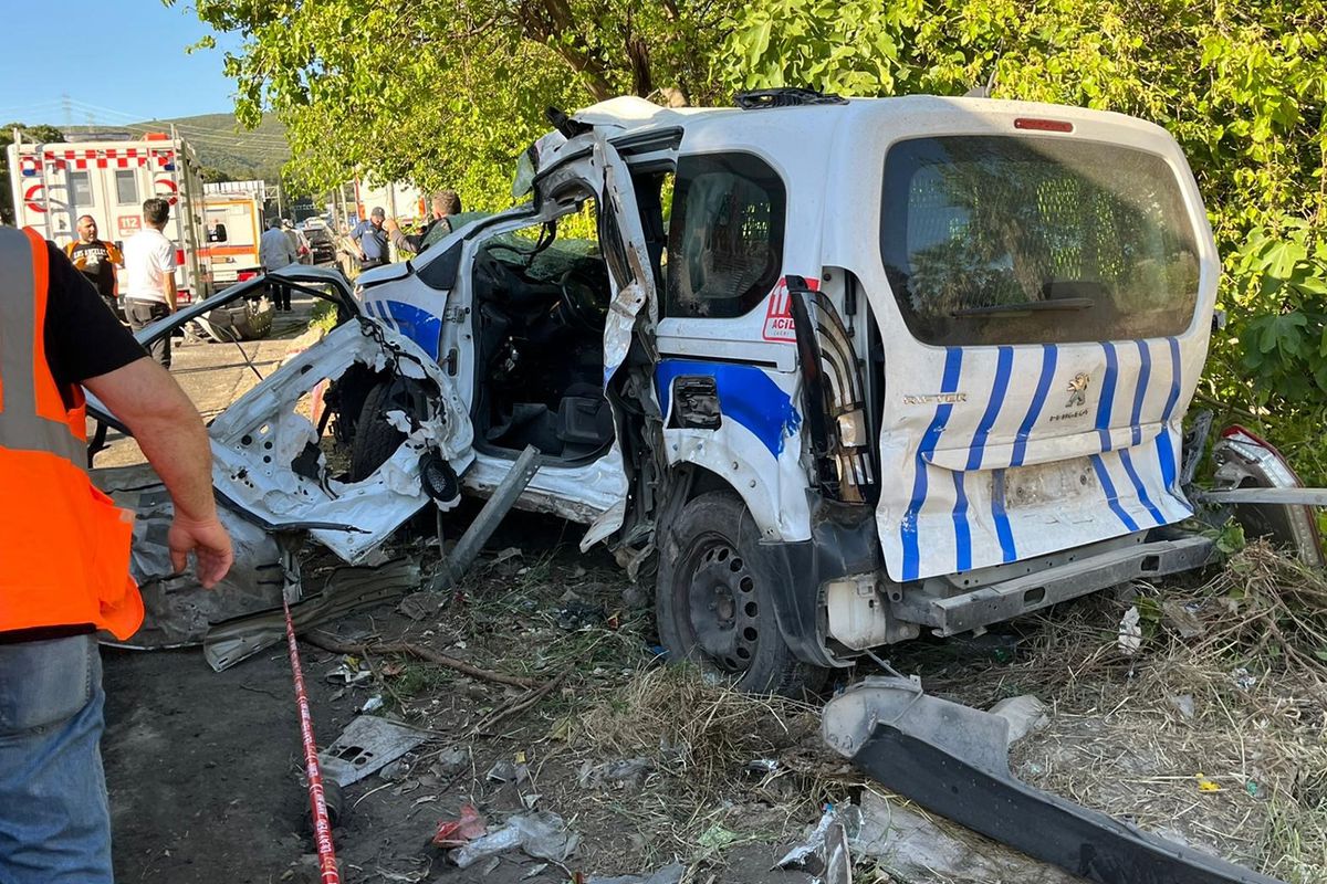 İzmir’deki Zincirleme Kazada 1 Polis Şehit Oldu