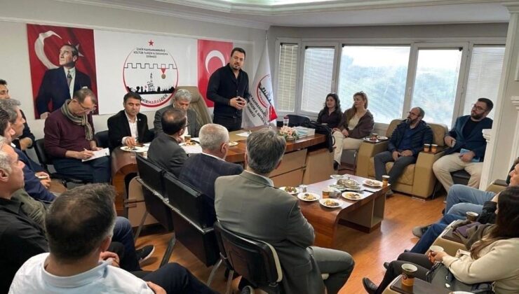 İZMİRMARAŞDER Genel Kurulunda Safa Narlı Yeniden Başkan!