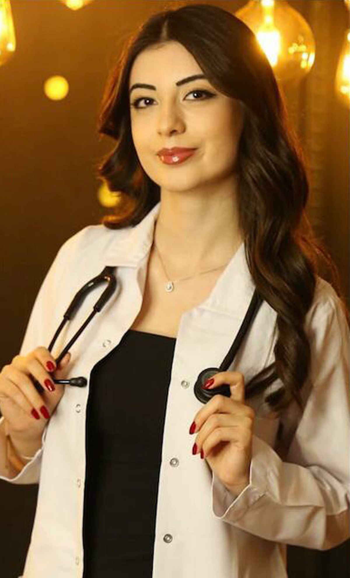 İzmir’de Doktor Beyza’nın Feci Kazada Hayatı Sona Erdi