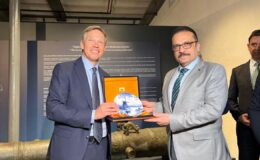 Tarihi Gemi Topu İzmir’de Sergilenmeye Başladı