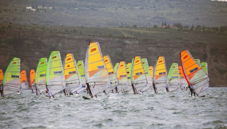 Foça’da Yelken Şöleni: 16 Ülke Yarışıyor!